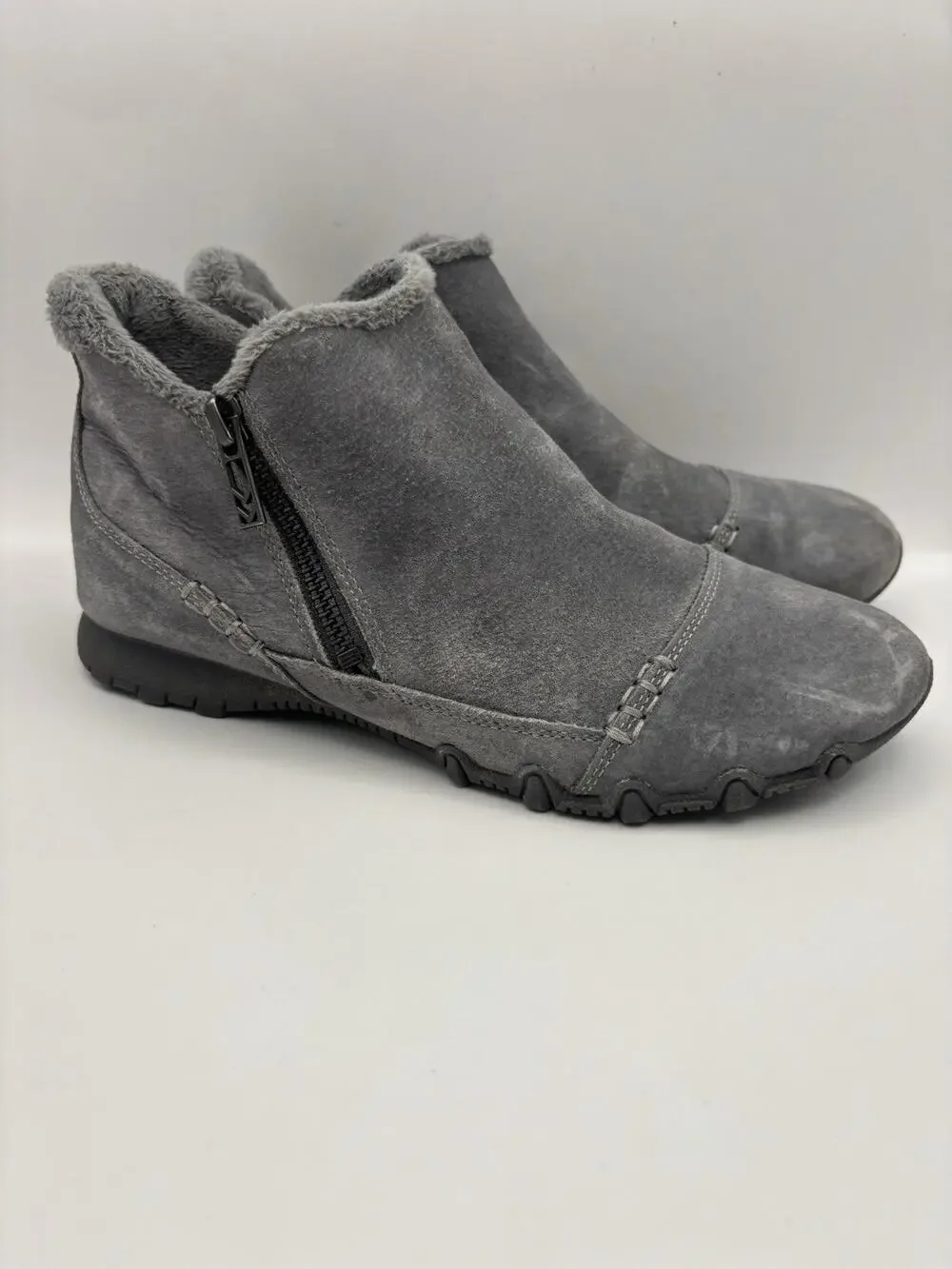 Skechers Relaxed Fit Bikers Earthy Chic Gray Boots Women Size 6